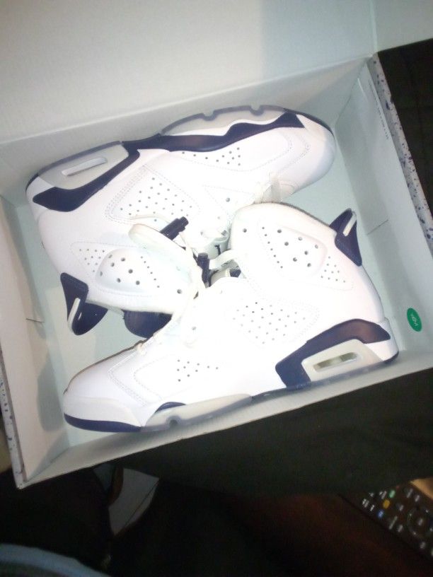 Jordan 6 Size 9 New Asking 250