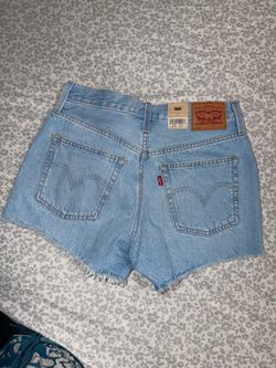 New levis short size 27