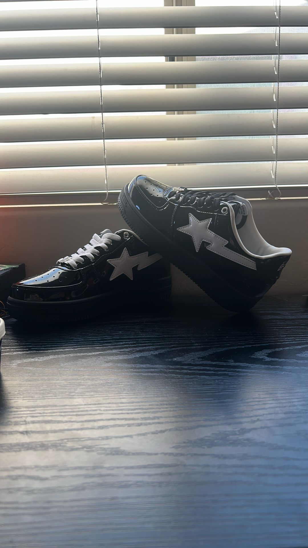 Black M2 Bapestas