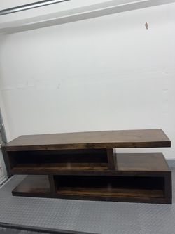73.5 Tv Stand Like New