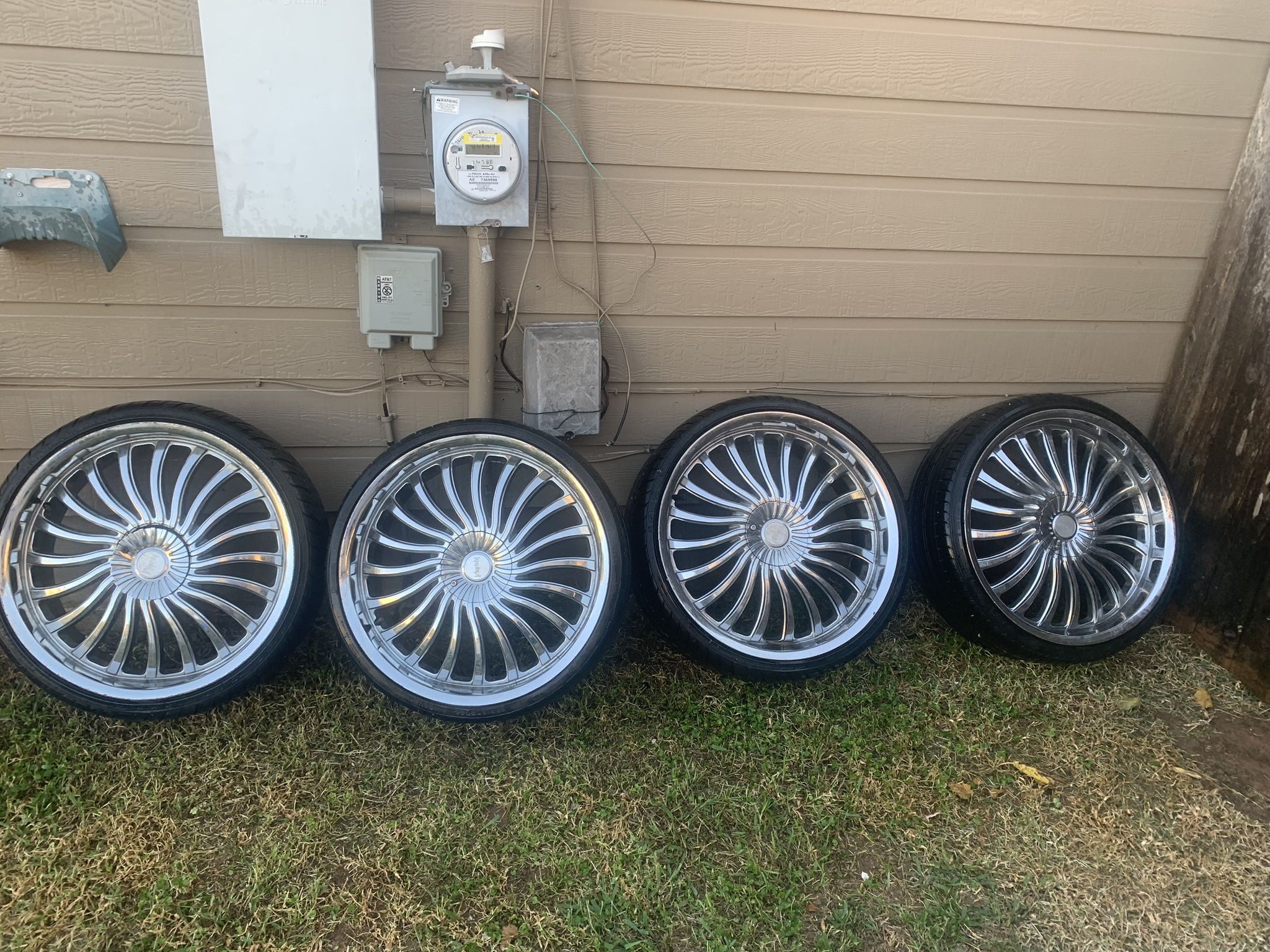 B Rims 22 In Rims for Sale in Austin, TX - OfferUp