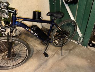 Electric bike  not. Cable for. Charge. Not. Key  either.
