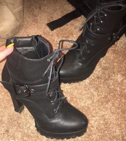 Combat black heels size 7.5-8