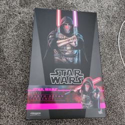 Hot Toys Star Wars Darth Revan Figure