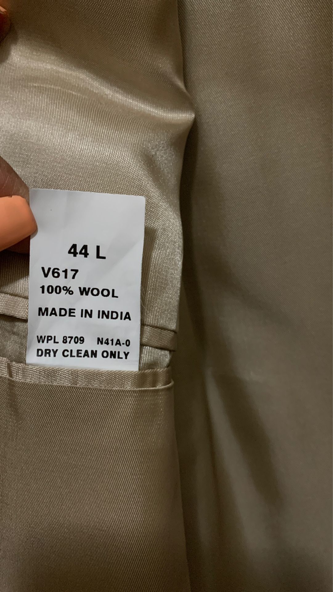 Gray men’s suit size 44L