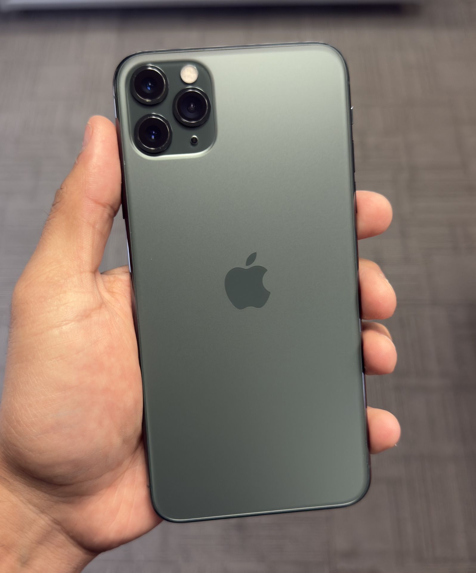 iPhone 11 Pro Max Unlocked For Any Company