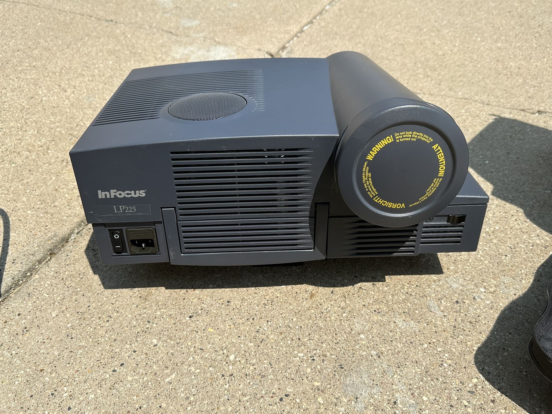 Infocus LP 255 Projector