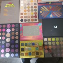 Eyeshadow And Blush Pallets 