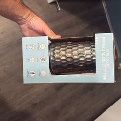 Brand New Essential Oil Diffuser 