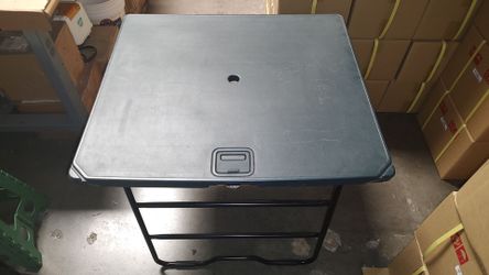 2006 Honda CRV Trunk/Cargo/Picnic Folding Table in Good Shape & Works Great!