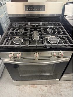 Frigidaire Gas Stove 5 Burners