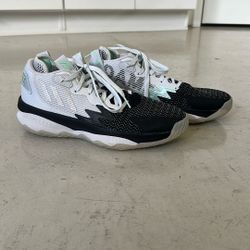 Adidas DAME 8 Damian Lillard 4th Quarter KO Basketball Shoes