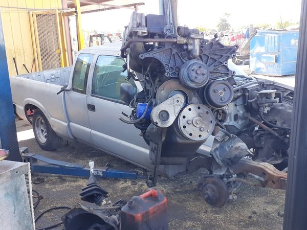 1995 Chevy s10 engine 2.2 for Sale in DeSoto, TX - OfferUp