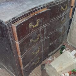 Cheery Wood Oak Dresser (Long Sideways & Tall 6 Dresser)
