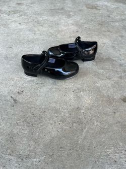 Kids tap dancing shoes