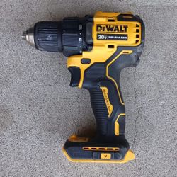 DRILL DEWALT TOOL ONLY 
