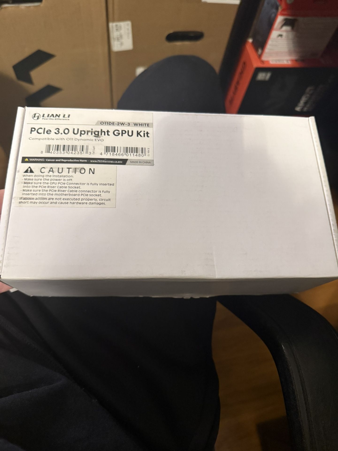 Lian Li PCIe 3.0 Upright GPU Kit – White (O11 Dynamic EVO Compatible)