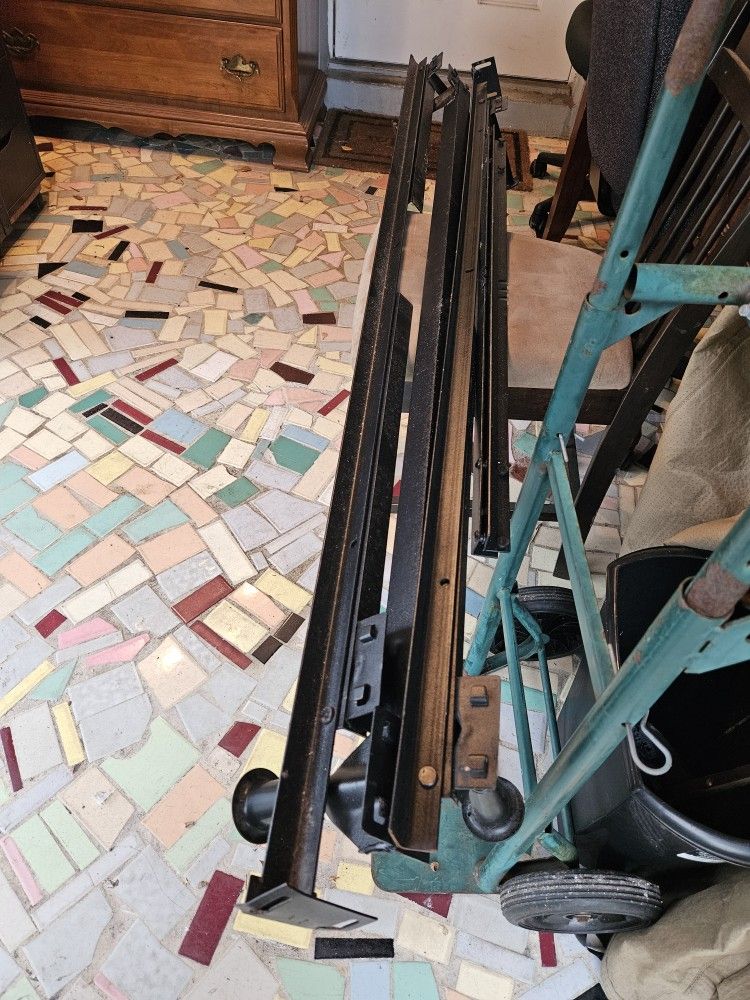 Box Springs Frame, Fits King, Queen And Full Sizes Matresses