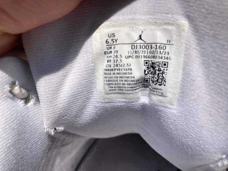 Shoes , JORDAN Retro 13