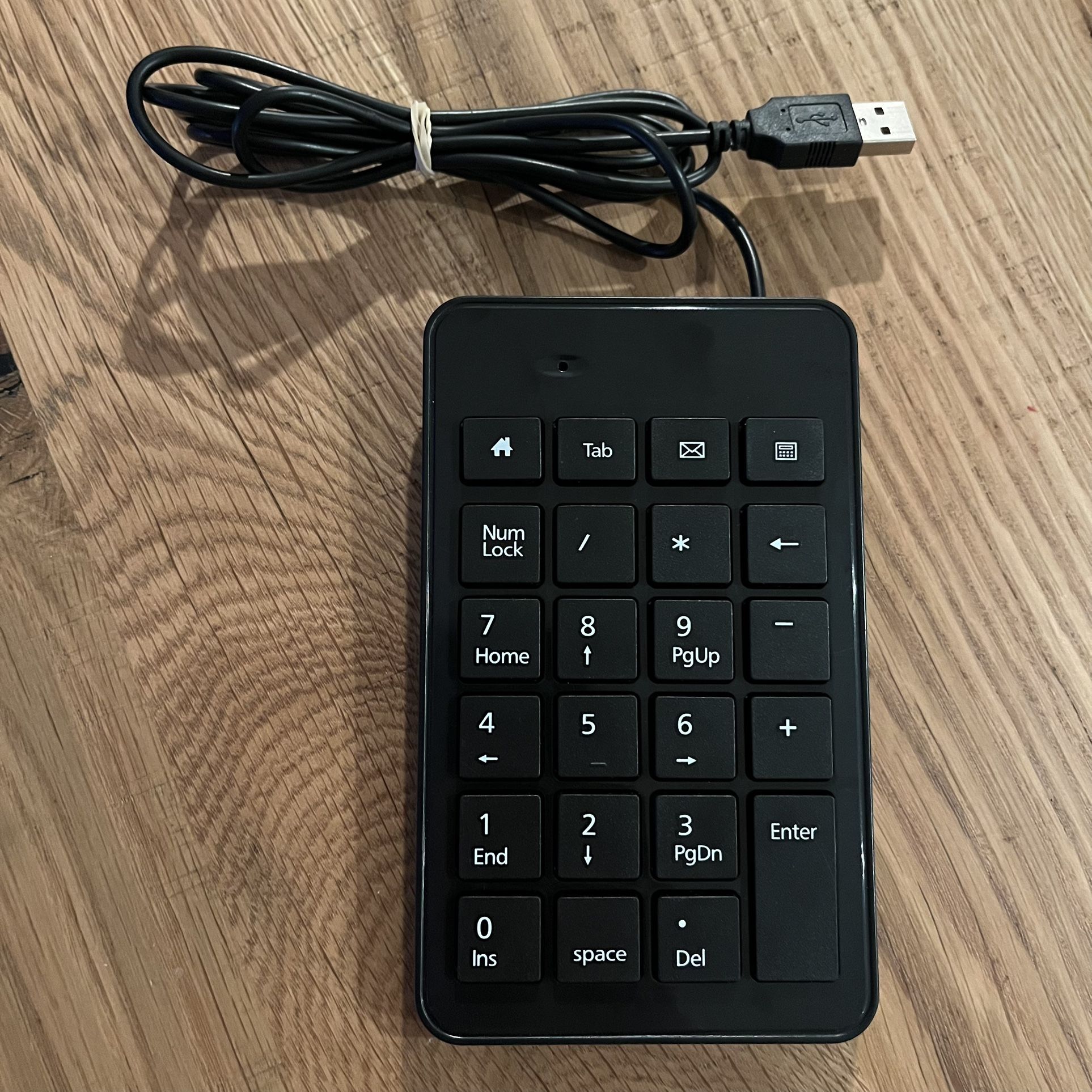 USB Wired Numeric Keypad Ten Number Keyboard 23 Keys (Black)