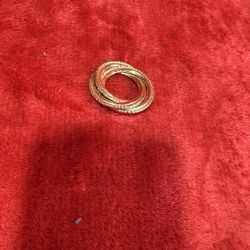 Vintage Gold-Tone Interlocking Circle Brooch 