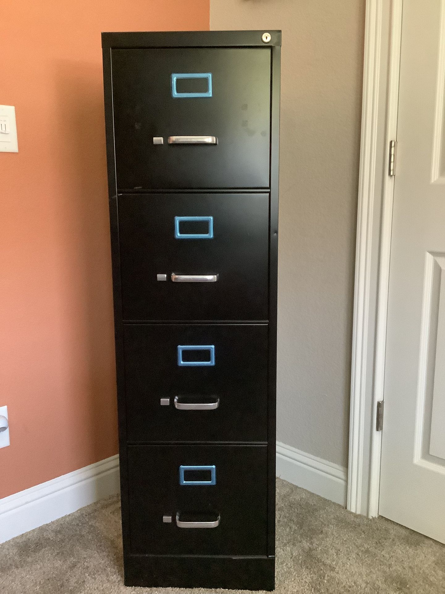 4 Drawer Locking Metal File Cabinet