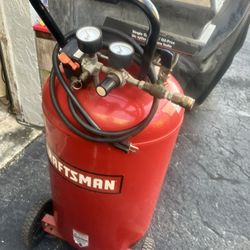 33 Gallon 150 PSI Craftsman Air Compressor 