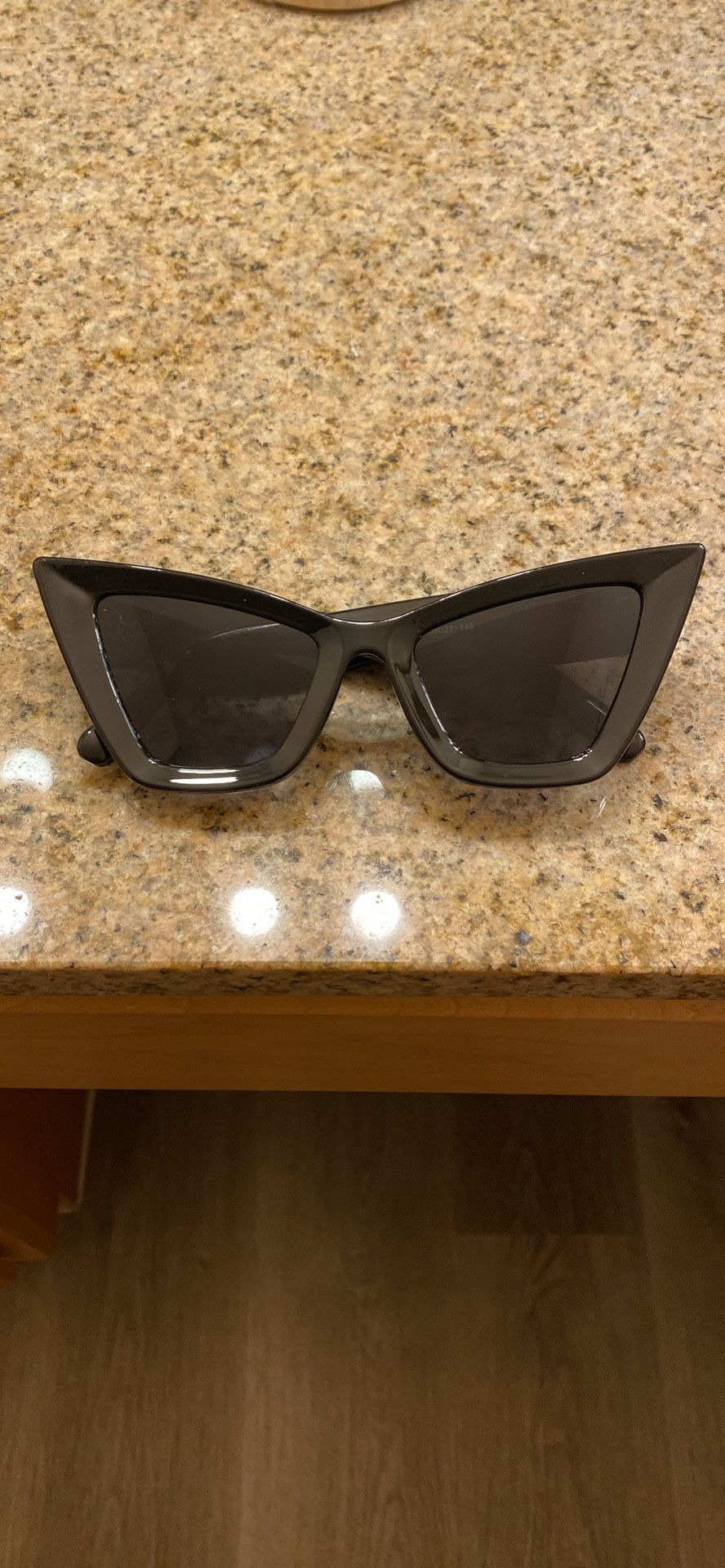 Deadly Bombshell Sunglasses