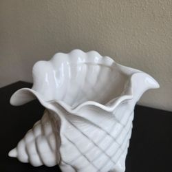 Vintage 1960s Portuguese Blanc De Chine Shell Planter