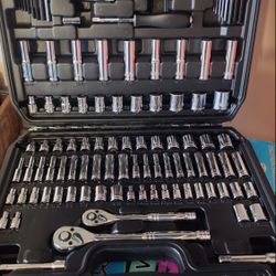 123pc Tool Socket Set Brand New