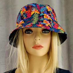 HAWAIIN TROPICAL FLOWERS BUCKET CAP HAT 