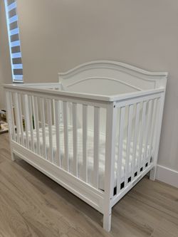 Baby Crib With Mattress