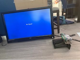 VIZIO “50” in TV with wallmount