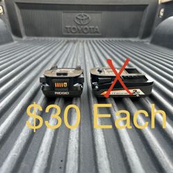  RIDGID 18V Lithium-Ion 2.0 Ah Battery *1 Available*