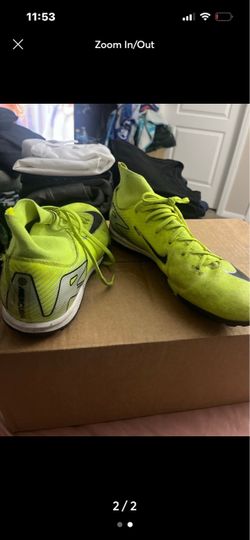 Mike indoor cleats