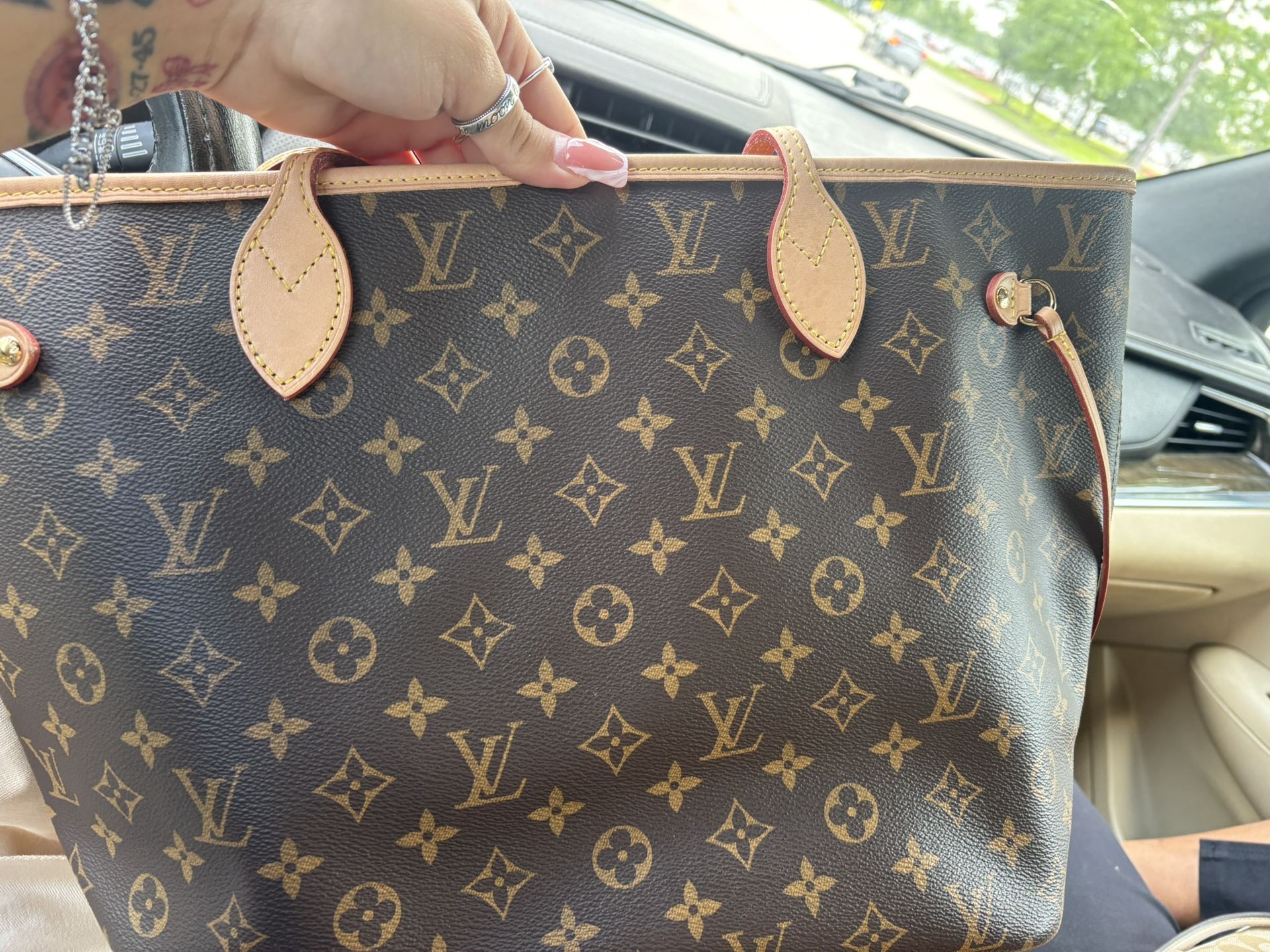 Louis Vuitton Neverfull MM