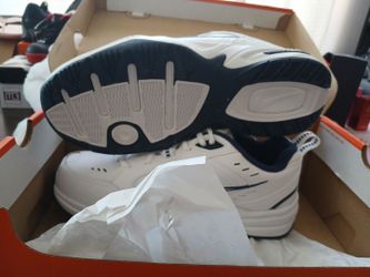 Nike White and Navy Low-Top Sneakers AIR MONARCH