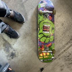 Hulk skateboard