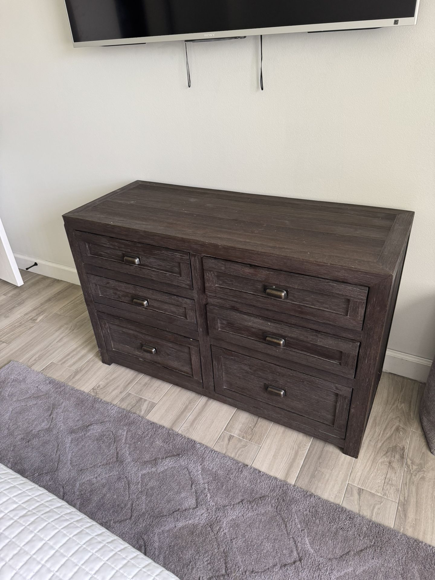 Chest Of Drawers And night Stand - Side Table / Dresser