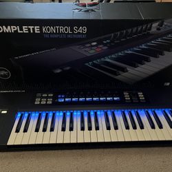 Komplete Kontrol 49 Key MIDI Controller