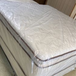 ⚜️NEW KING SIZE SEMI FIRM PILLOW TOP DELUXE SUPREME MATTRESS W.BOXSPRINGS INCLUDED ⚜️
