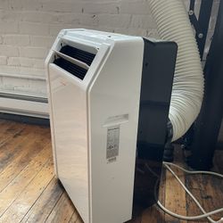 Ocean Breeze  Portable 12,000 BTU Air Conditioner 