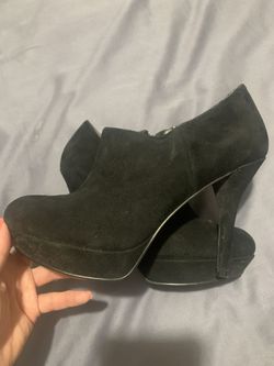 Marc Fisher bootie/heel