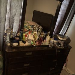 California King Size Bed Frame & Dresser/mirror