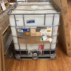 275 Gallon Water Tank