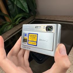 Sony Cyber-shot Compact Digital Camera