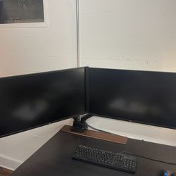 Dual 4K Monitor Setup