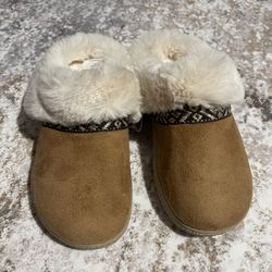Isotoner Women’s Classic Comfort Hoodback Slipper Size 8.5-9