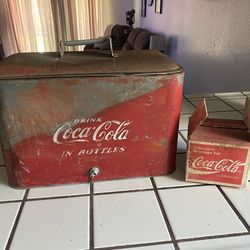 Vintage Coca-Cola items