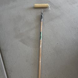 Paint Roller With Telescoping Pole